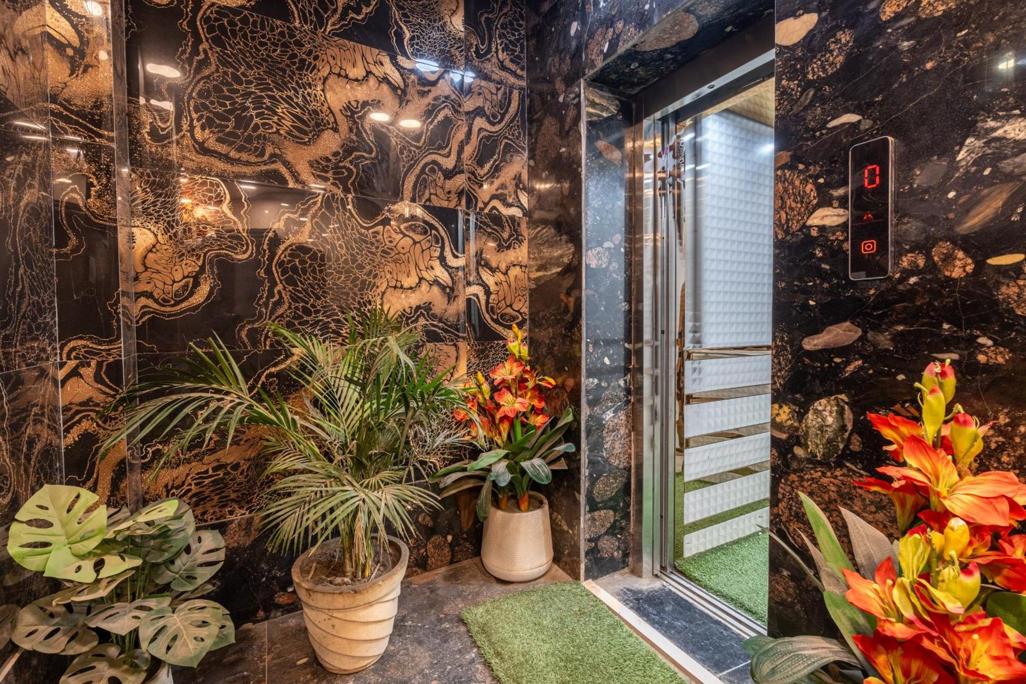 Homlee-Vintage 2Bhk-Ndls-Lift-Bharat Mandapam Apartment New Delhi Luaran gambar