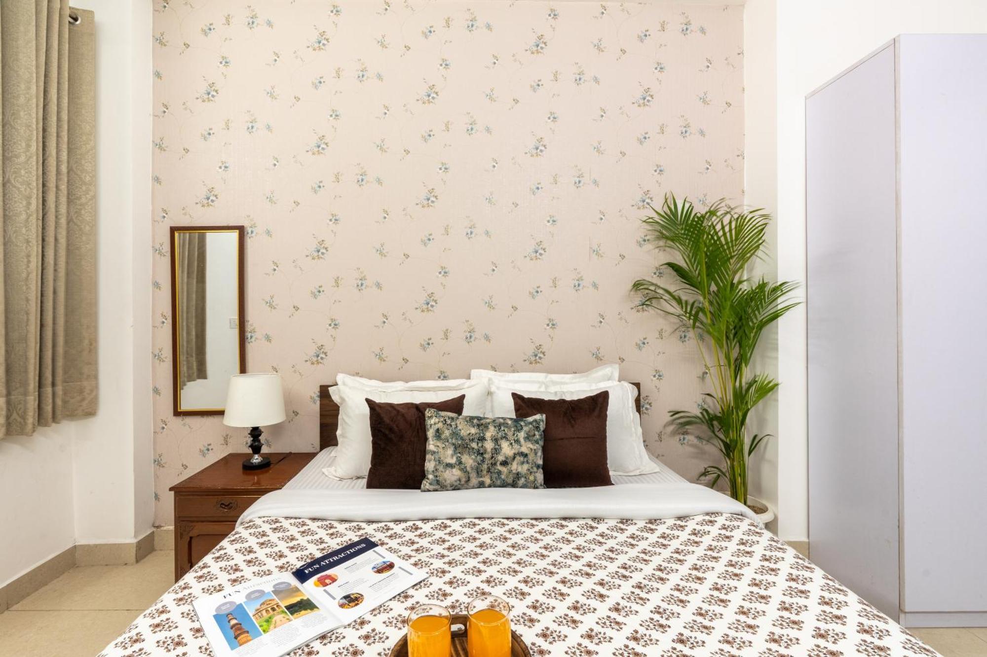 Homlee-Vintage 2Bhk-Ndls-Lift-Bharat Mandapam Apartment New Delhi Luaran gambar