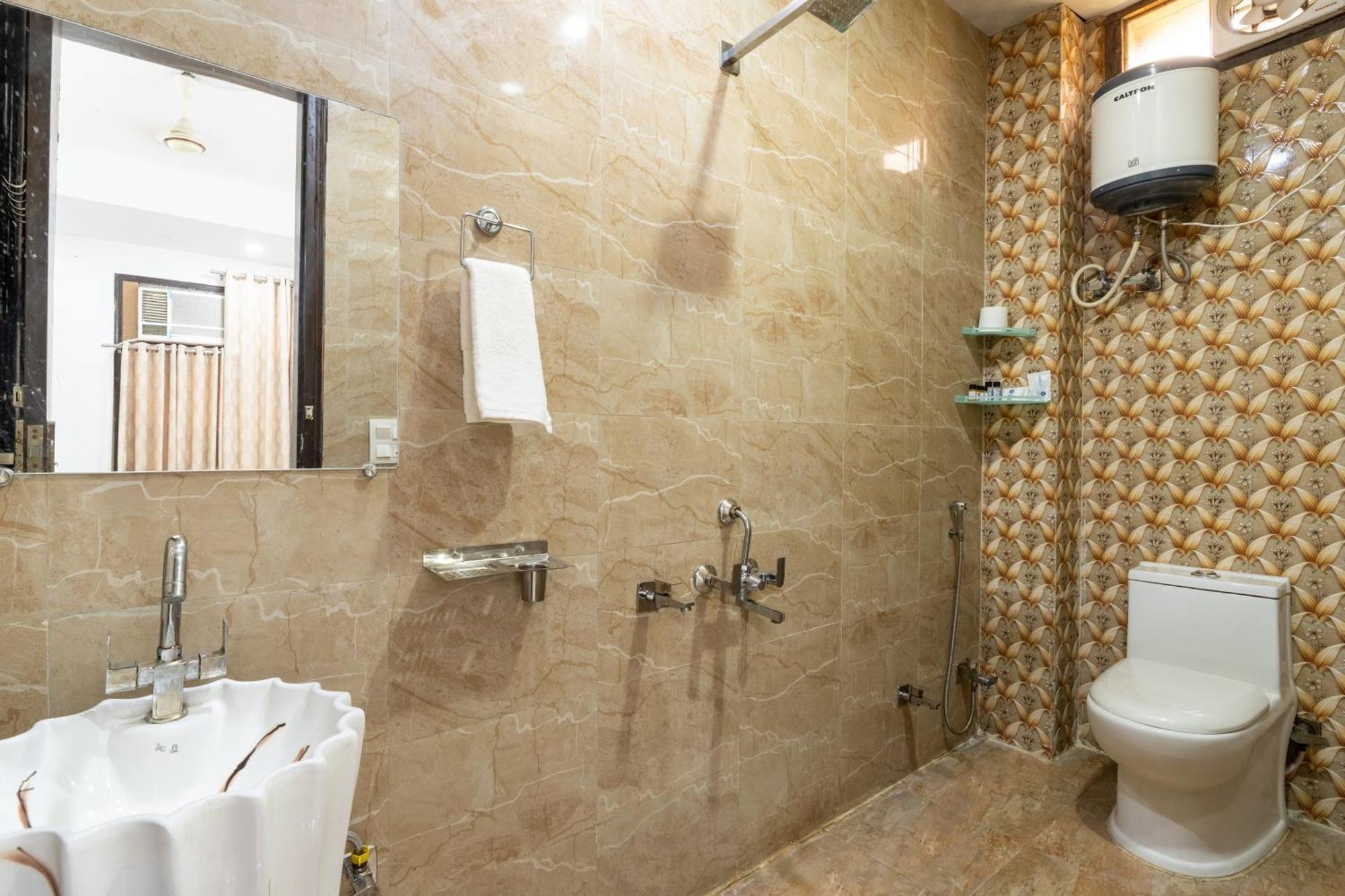Homlee-Vintage 2Bhk-Ndls-Lift-Bharat Mandapam Apartment New Delhi Luaran gambar